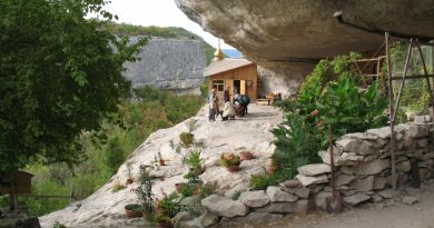 Экскурсии в Монастырь в горах Челтер-Коба из села Молочного 2024