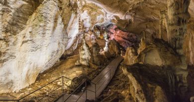 Экскурсии в `Пещера Эмине-Баир-Хосар` из села Молочного